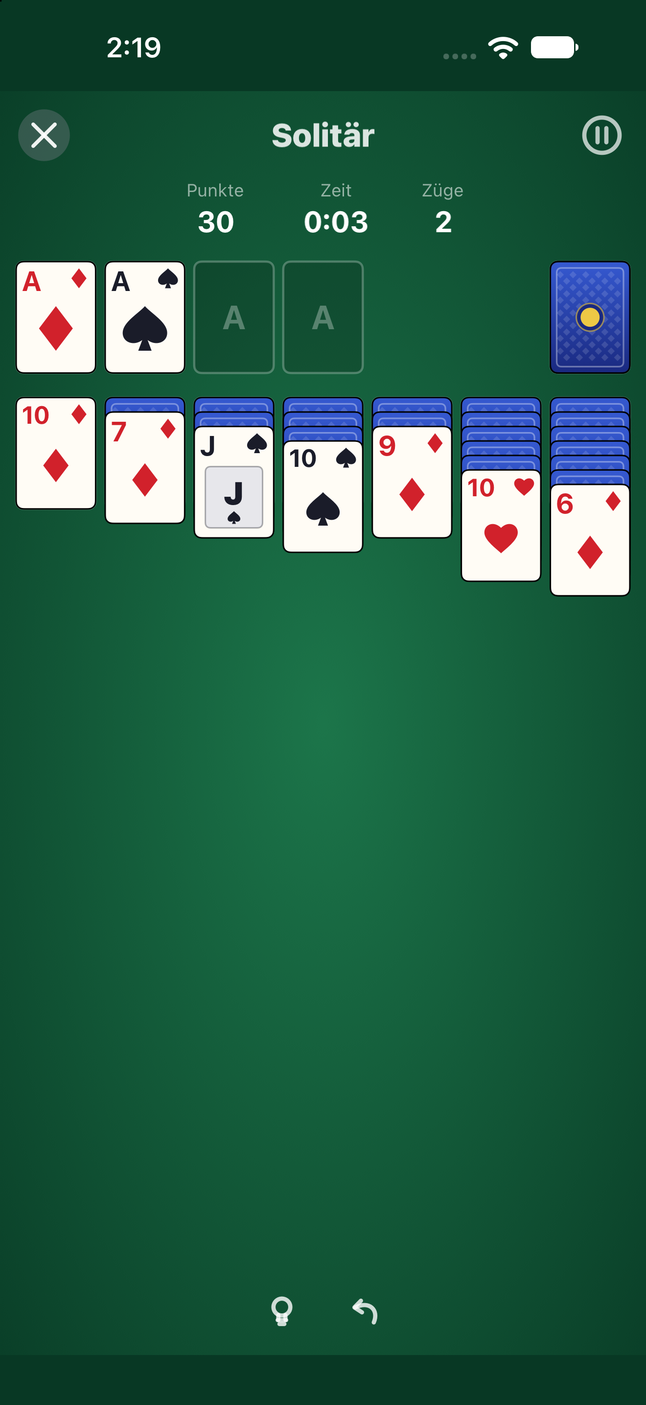Solitär — iOS (UIKit) · iPhone
